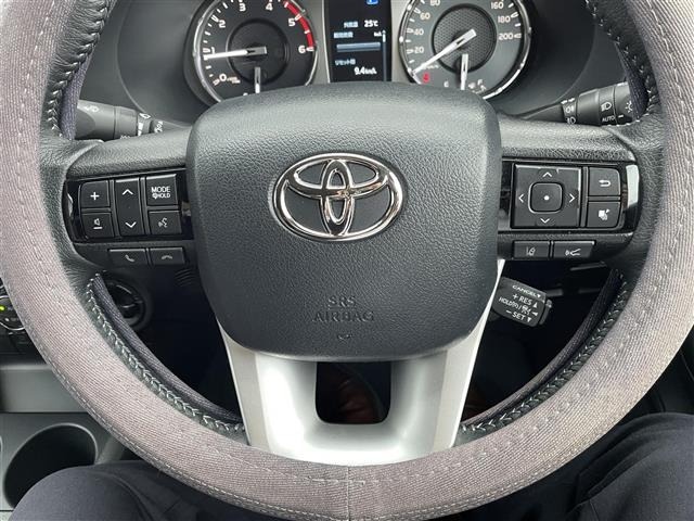 Toyota HILUX 2024 7909562-3