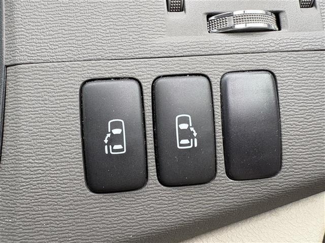 Toyota ISIS 2009 7916229-20