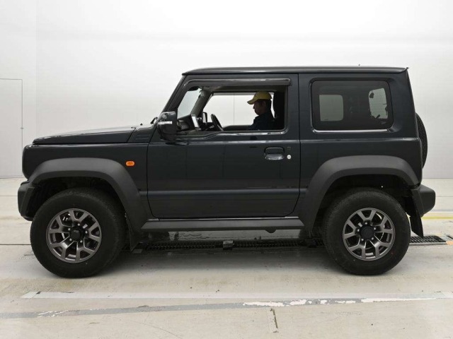 Suzuki JIMNY SIERRA 2023 7926293-4