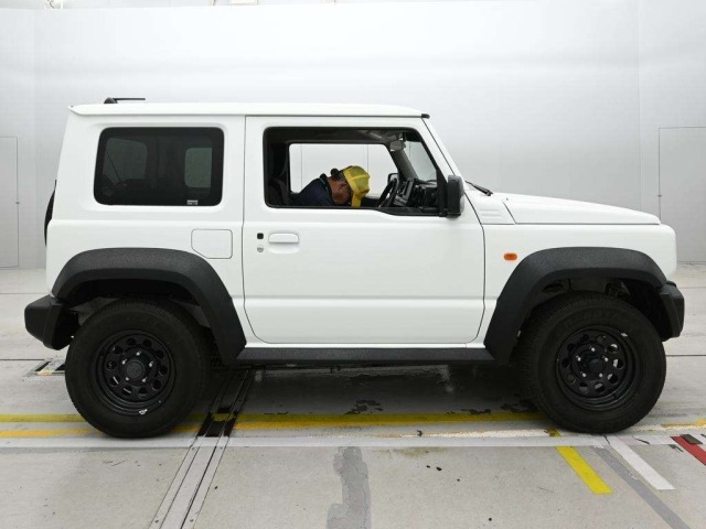 Suzuki JIMNY SIERRA 2023 7926320-3