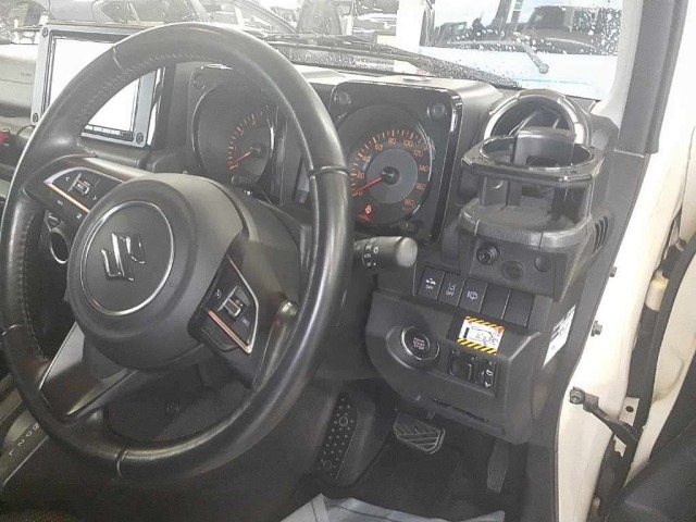Suzuki JIMNY SIERRA 2020 7926321-9