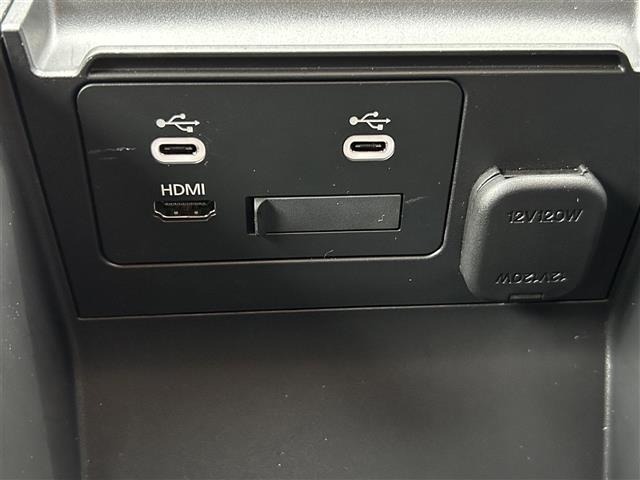 Mazda MAZDA3 2023 7922579-7