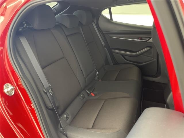 Mazda MAZDA3 2024 7922584-11