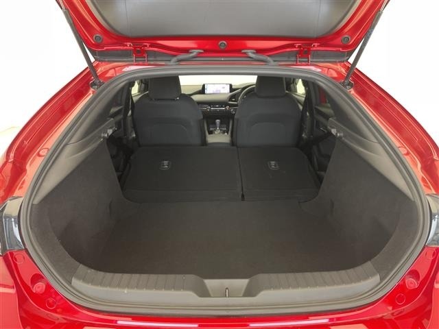 Mazda MAZDA3 2024 7922584-12
