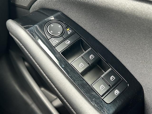Mazda MAZDA3 2023 7922585-4