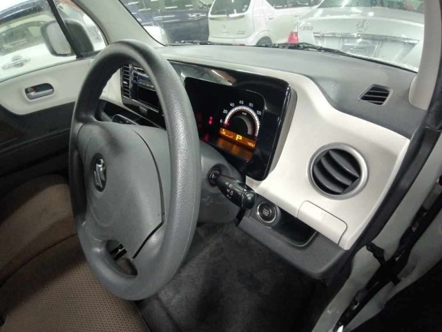 Suzuki MR WAGON 2011 7926128-9