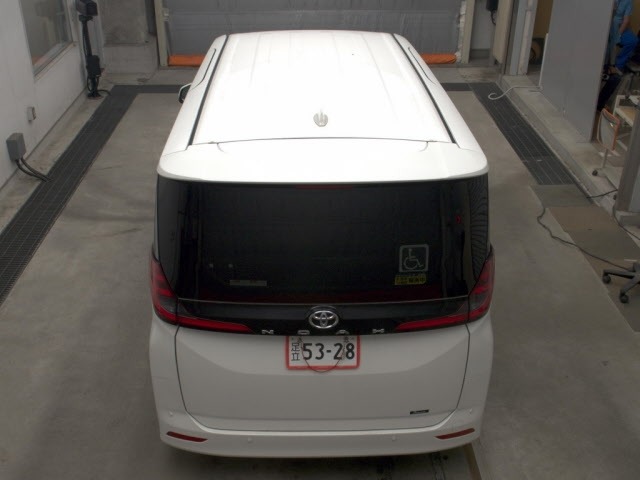 Toyota NOAH 2022 7923769-7