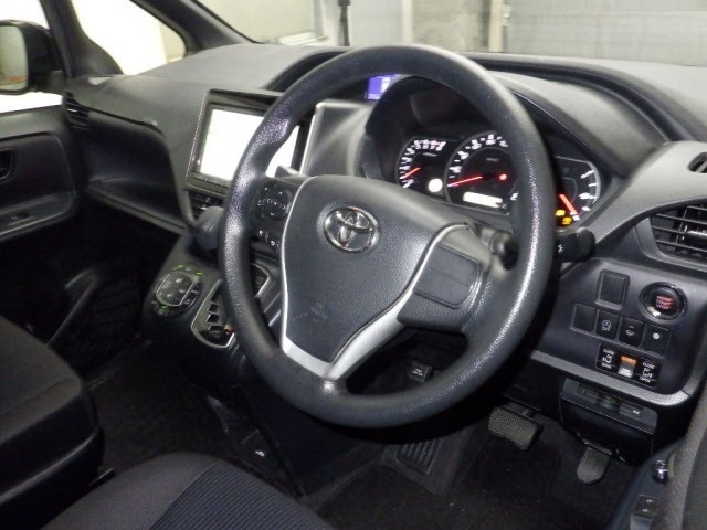 Toyota NOAH 2014 7923787-3