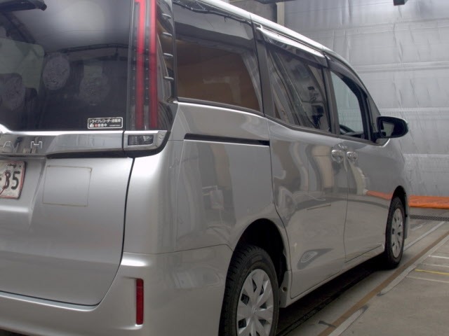 Toyota NOAH 2021 7923796-5