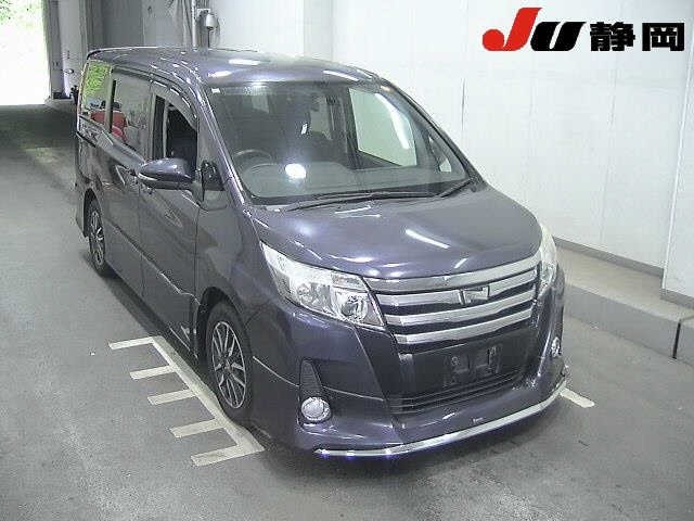 Toyota NOAH 2014 7923817-0