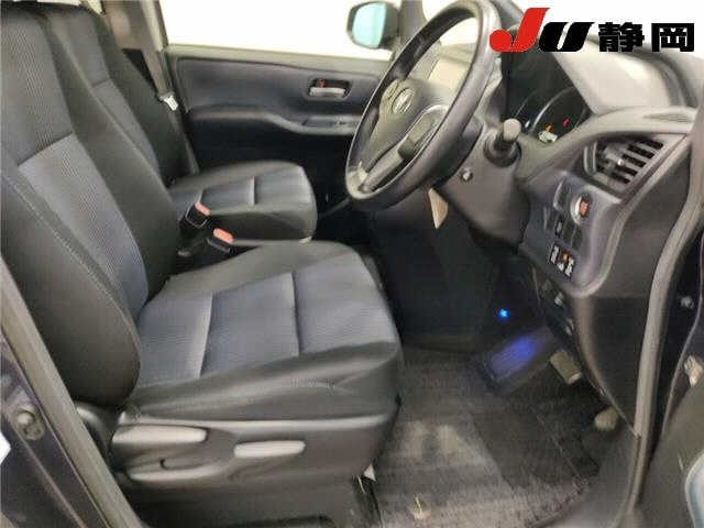 Toyota NOAH 2014 7923817-3