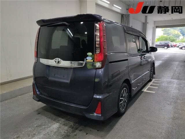 Toyota NOAH 2014 7923817-5