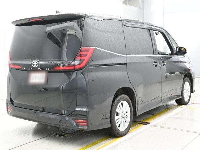Toyota NOAH 2023 7923849-1