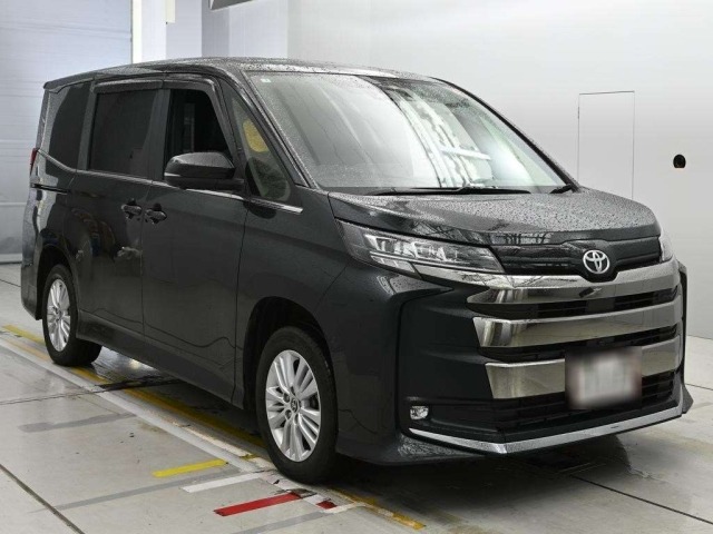 Toyota NOAH 2023 7923849-5