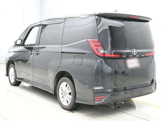 Toyota NOAH 2023 7923849-6