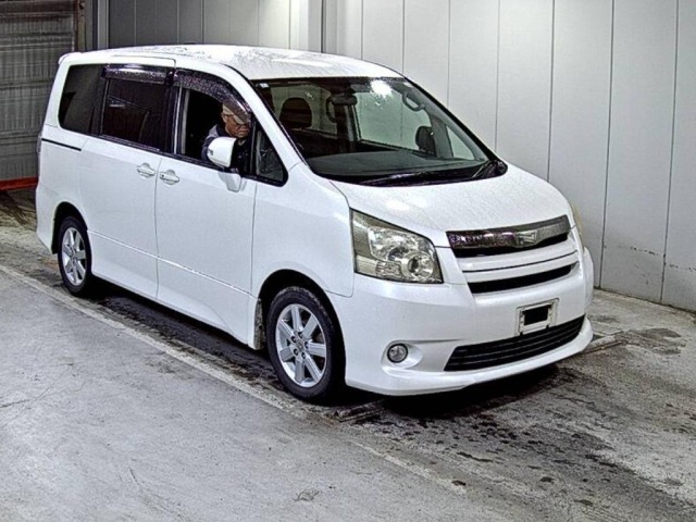 Toyota NOAH 2008 7923867-0
