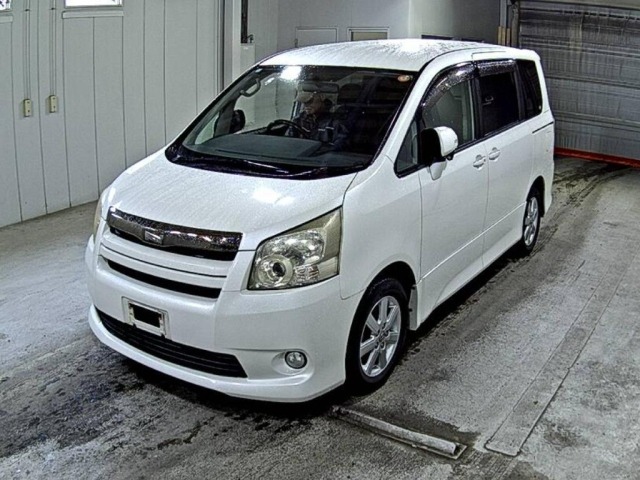 Toyota NOAH 2008 7923867-4