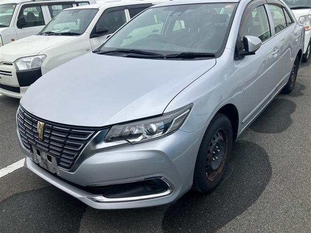Toyota PREMIO 2017 7921966-9