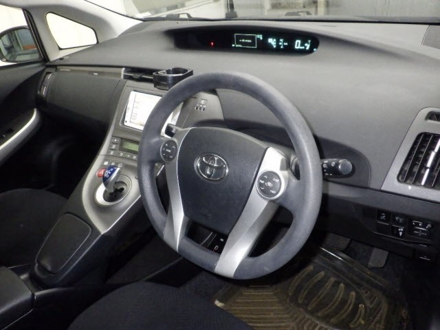 Toyota PRIUS PHV 2013 7923584-3