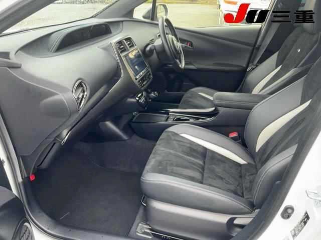Toyota PRIUS PHV 2022 7923594-3