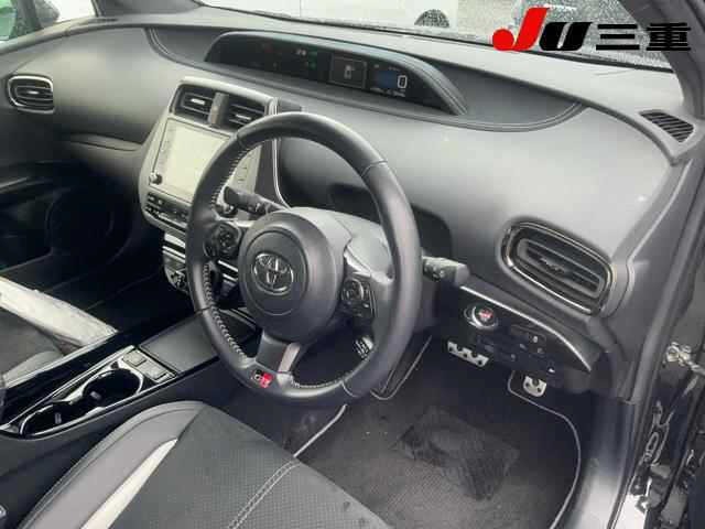 Toyota PRIUS PHV 2022 7923597-14
