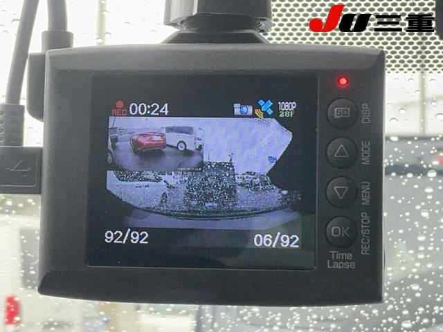 Toyota PRIUS PHV 2022 7923597-24