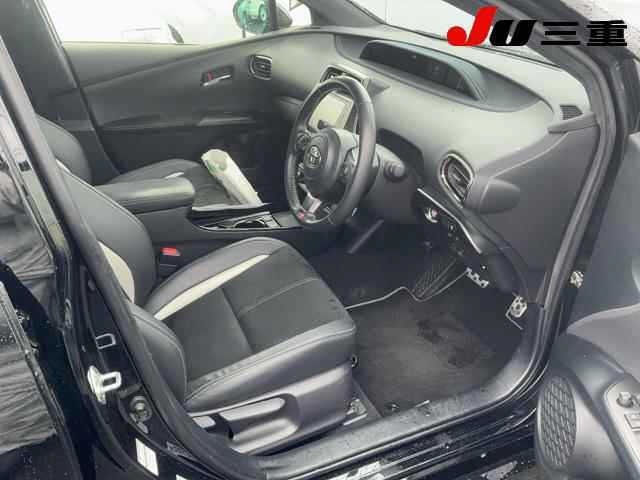 Toyota PRIUS PHV 2022 7923597-4