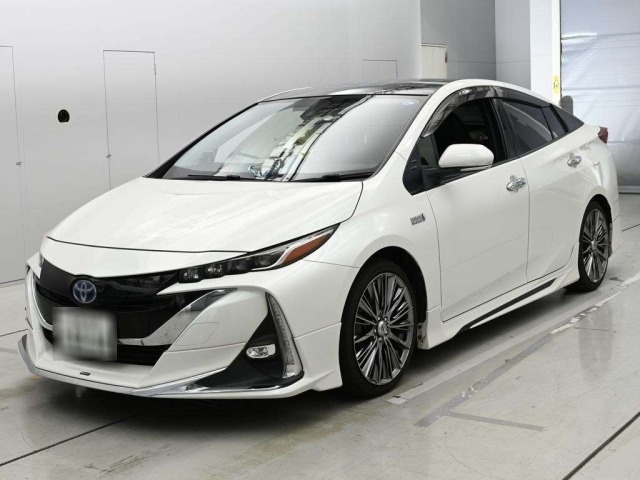 Toyota PRIUS PHV 2017 7923607-0