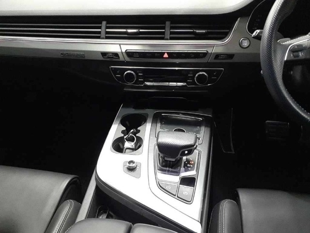 Audi Q7 2019 7921465-9