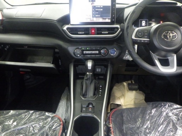 Toyota RAIZE 2026 7924168-3