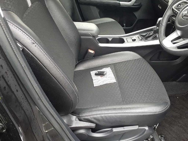 Daihatsu ROCKY 2023 7906829-8