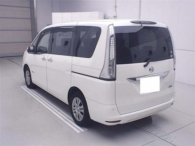 Nissan SERENA 2016 7923993-1