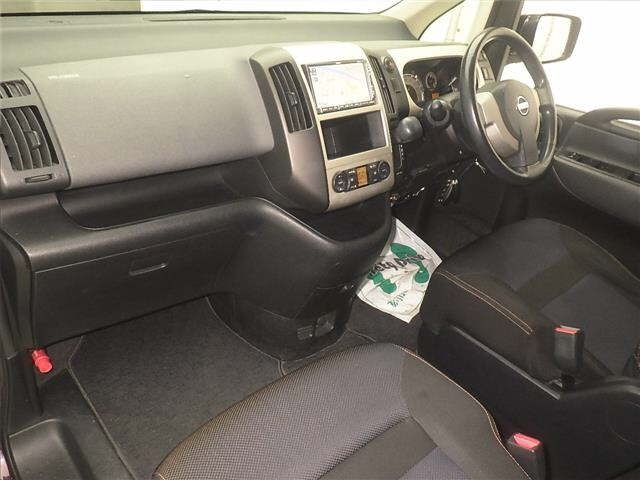 Nissan SERENA 2006 7924000-4