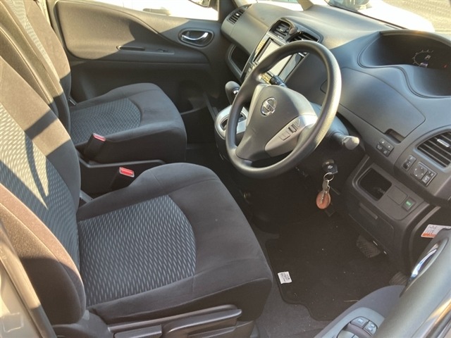 Nissan SERENA 2015 7924088-5