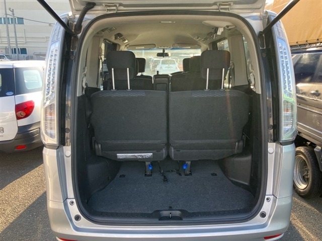 Nissan SERENA 2015 7924088-8
