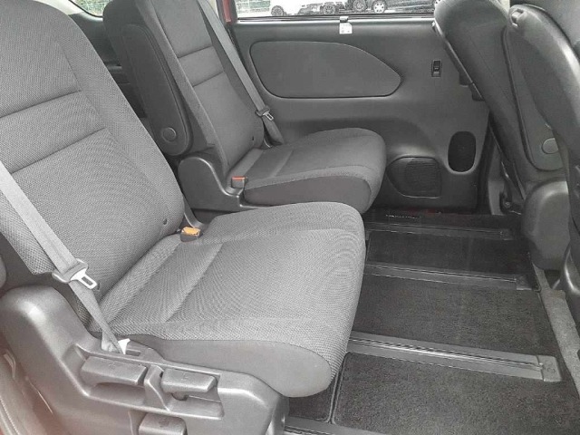Nissan SERENA 2018 7924117-10
