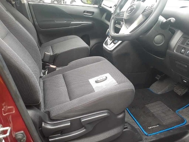 Nissan SERENA 2018 7924117-8