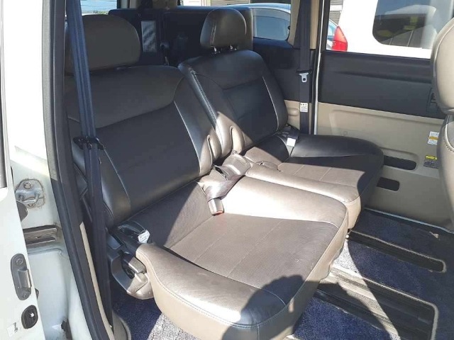 Nissan SERENA 2004 7924126-10