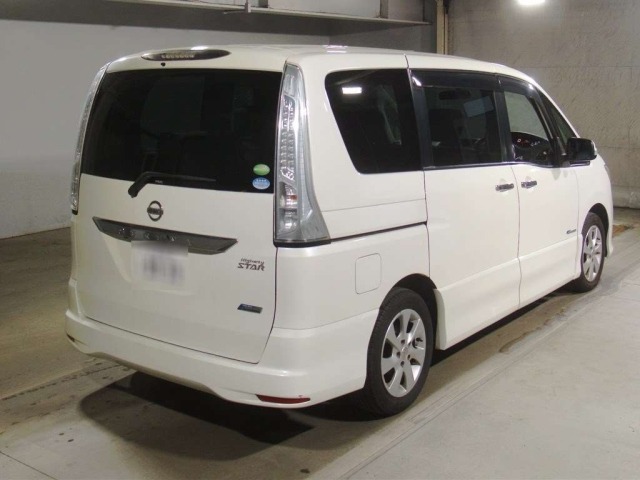 Nissan SERENA 2013 7924127-1