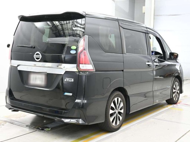 Nissan SERENA 2018 7924173-1