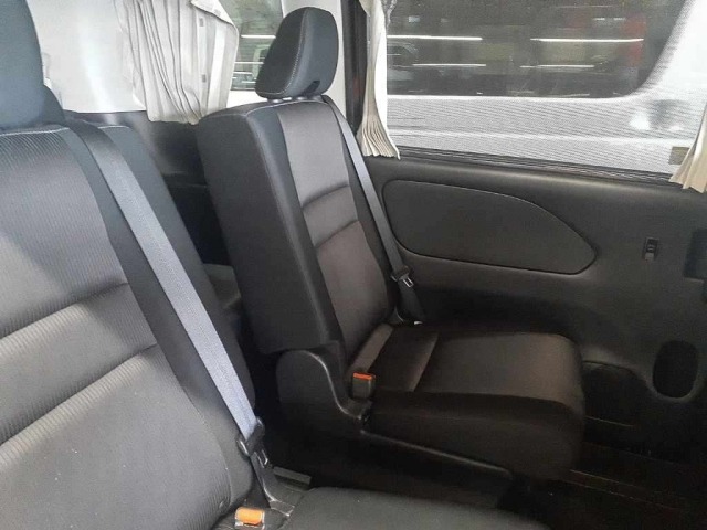 Nissan SERENA 2018 7924173-11