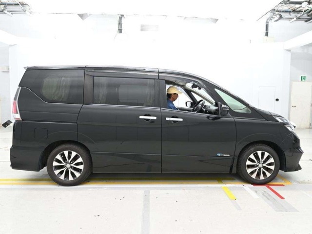 Nissan SERENA 2018 7924173-3