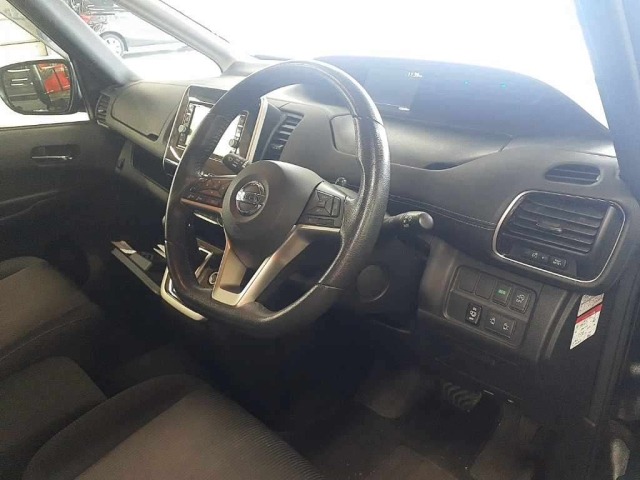 Nissan SERENA 2018 7924173-9