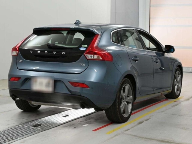 Volvo V40 2013 7910486-1