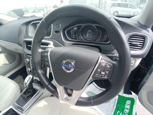 Volvo V40 2013 7910486-9
