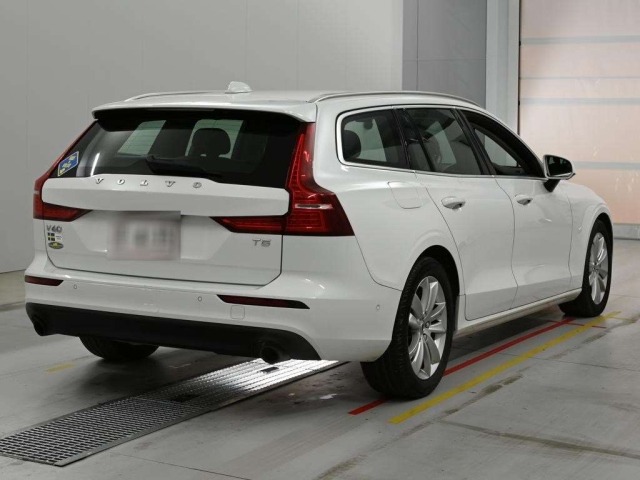 Volvo V60 2019 7918003-1