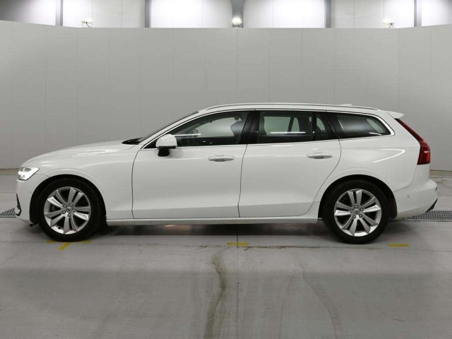 Volvo V60 2019 7918003-4