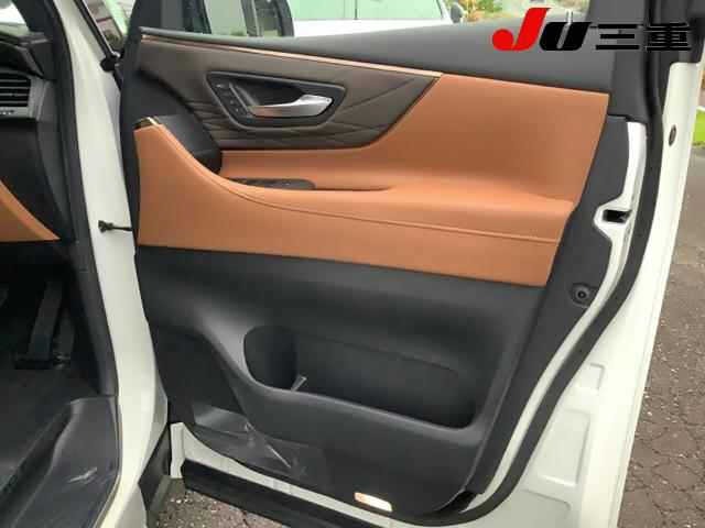 Toyota VELLFIRE 2025 7923809-13