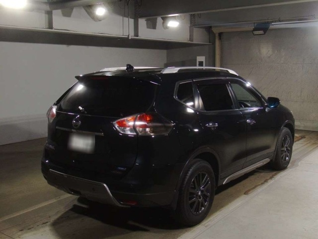 Nissan X-TRAIL 2016 7923904-1