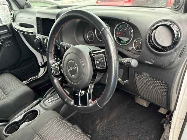 Chrysler 300 2012 7943776-3